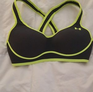Sports bra